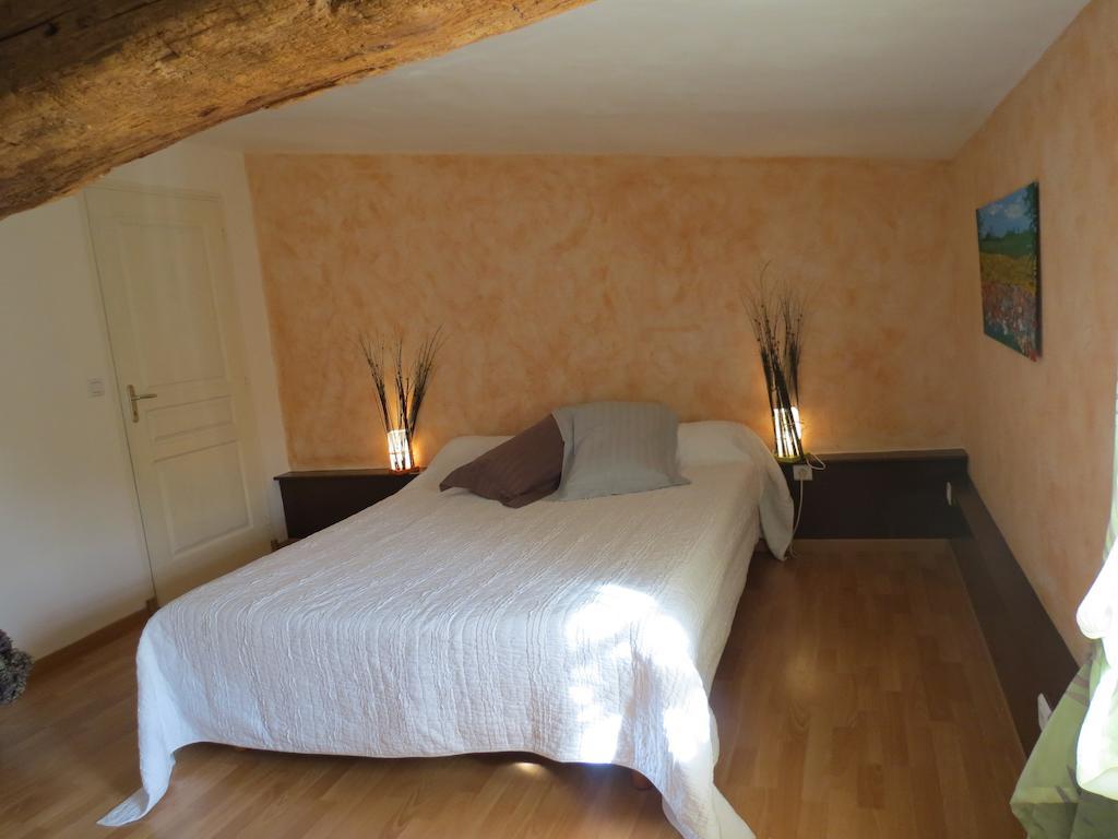 L'Aubinoise Bed and Breakfast Saint-Aubin-la-Plaine Værelse billede